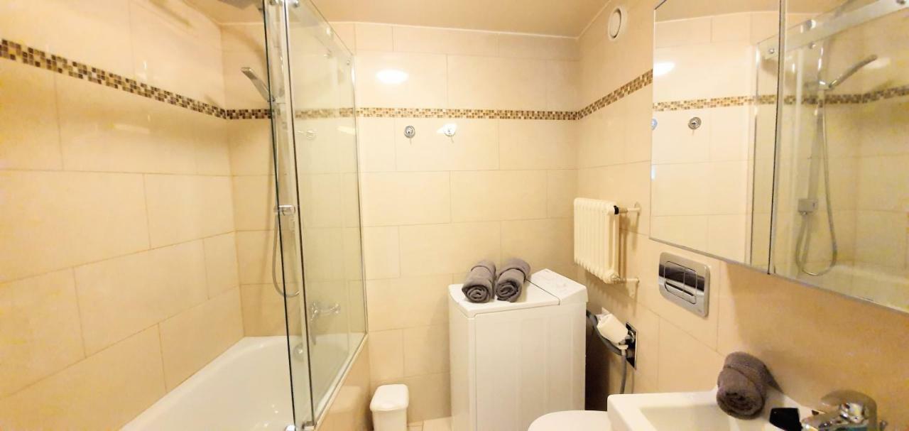 Boel 5 Studio Geneva Bagian luar foto